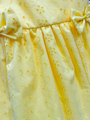 KLAIADI VESTITINO NEONATA PIZZO SAN GALLO CON FERMACAPELLI