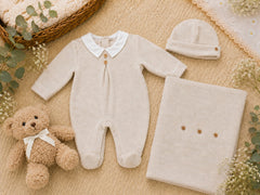 Klaiadì Set Nascita Tre Pezzi in Morbido Tessuto Anallergico Lavorazione in Maglia Tutina Coperta e Cappellino