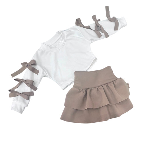 Completo Felpa con Fiocchi e Gonna con Balze Da Neonata Invernale