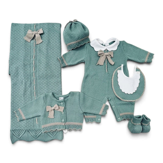 Pappa e Latte Cappellino e Scarpine in Lana Verde Salvia con Fiocco Da Neonata (Copia)
